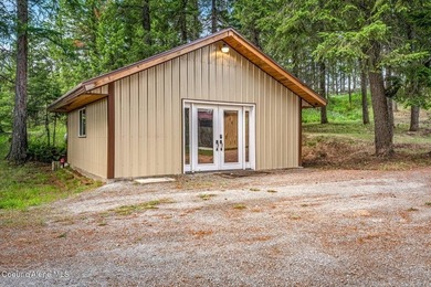 Two beautifully remodeled residences. Nearly five private acres - photo 46