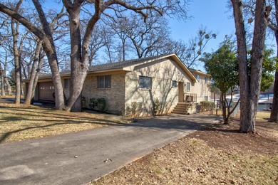 This well-built lakefront home on Lake Kiowa offers a versatile - photo 3