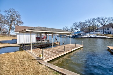 This well-built lakefront home on Lake Kiowa offers a versatile - photo 5