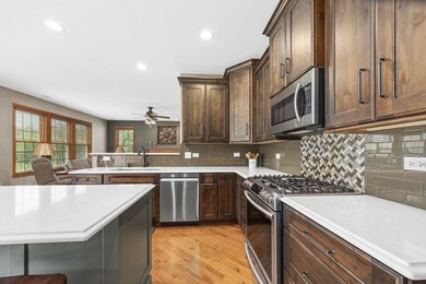Located in acclaimed Naperville School District 204 and served - photo 12