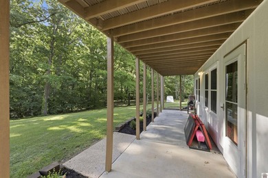 Spacious living with privacy and room to enjoy the outdoors, all - photo 24
