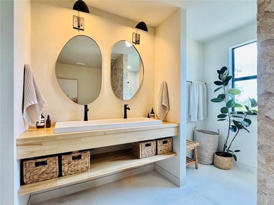 Welcome to an exceptional upgraded estate in the gated - photo 26