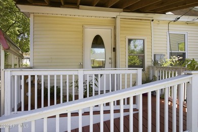 Conveniently located; just minutes away from hwy 17 and downtown - photo 3