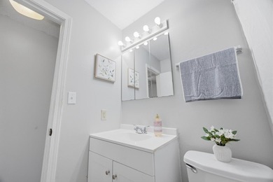 Townhouse price to sell...Located in Shalimar at 145 4th Avenue - photo 43