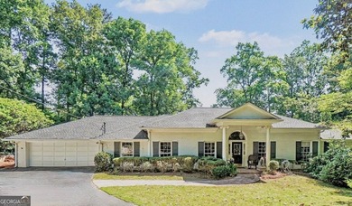 LIFESTYLE & LOCATION! If you've missed out on a property in - photo 2