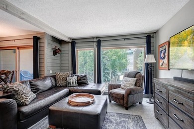 Rare 3 Bedroom for under $1M. East Village. Nicely maintained - photo 5