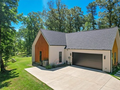 Experience peaceful waterfront living at this beautifully - photo 4