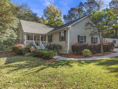 Lake Home For Sale in Eatonton, Georgia