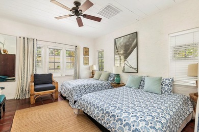 Located on a sprawling over 12,600 square foot lot, stunning - photo 14
