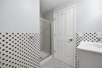 Experience the pinnacle of urban sophistication in this refined - photo 21