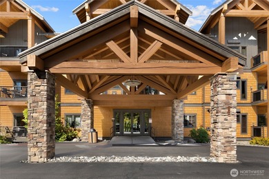 Welcome to effortless mountain living in this spacious 2-bedroom