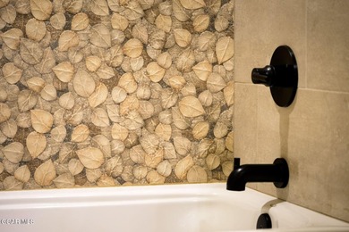 Experience the perfect blend of refined rustic charm and modern - photo 24