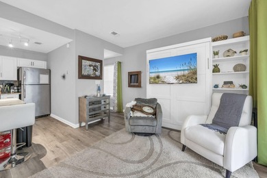 Sleeps 4! This beautifully updated 2nd-floor end-unit 1-bedroom - photo 11