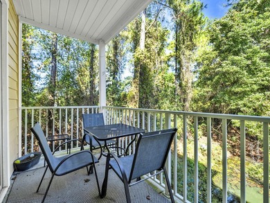 Sleeps 4! This beautifully updated 2nd-floor end-unit 1-bedroom - photo 17