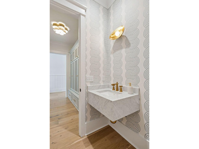 Welcome to 914 Lakeview Drive, a stunning new construction - photo 39