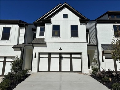 Lake Lanier Townhome/Townhouse Sale Pending in Gainesville Georgia