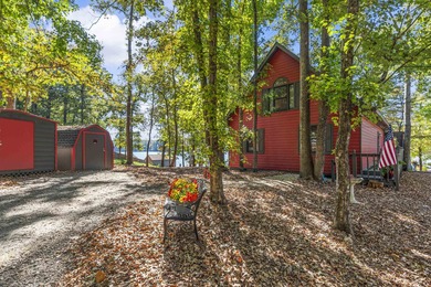 Lake Sinclair Home For Sale in Eatonton Georgia