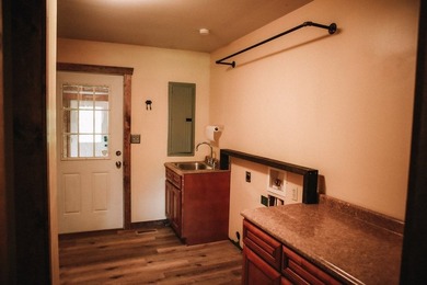 Great 3-bedroom, 2-bath home in a very secluded area in the - photo 12