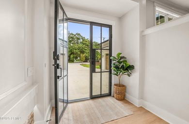 Welcome to 2102 Bay Street -- a one-of-a-kind Lowcountry - photo 14
