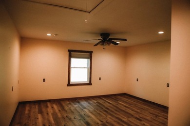 Great 3-bedroom, 2-bath home in a very secluded area in the - photo 17