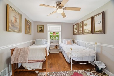 This beautiful character home features 4 bedrooms and 2 full - photo 18