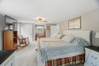 This beautiful character home features 4 bedrooms and 2 full - photo 21