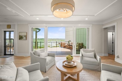 Welcome to 2102 Bay Street -- a one-of-a-kind Lowcountry - photo 22