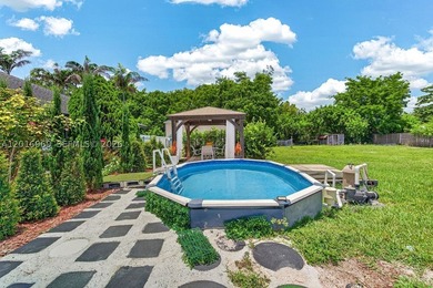 Beautifully maintained property located in the highly desirable - photo 22