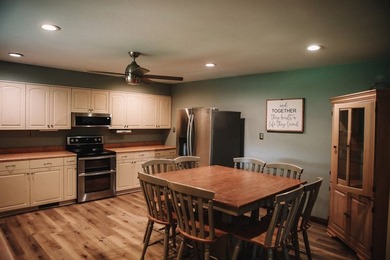 Great 3-bedroom, 2-bath home in a very secluded area in the - photo 26