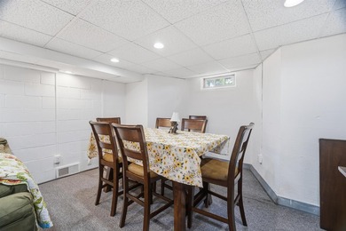 This beautiful character home features 4 bedrooms and 2 full - photo 27