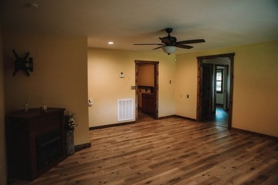Great 3-bedroom, 2-bath home in a very secluded area in the - photo 30