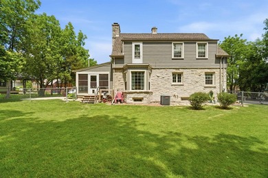 This beautiful character home features 4 bedrooms and 2 full - photo 32