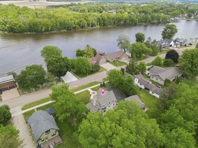 This beautiful character home features 4 bedrooms and 2 full - photo 36