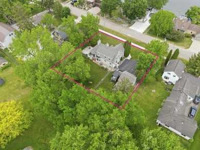 This beautiful character home features 4 bedrooms and 2 full - photo 41