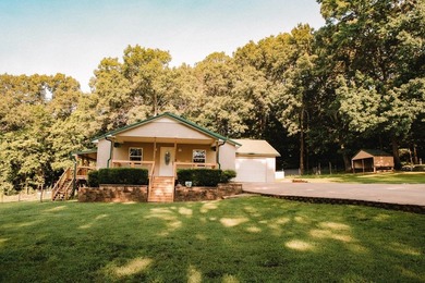Great 3-bedroom, 2-bath home in a very secluded area in the - photo 42