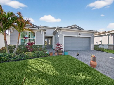 Impeccably maintained and barely lived in, this 2-year-old - photo 2