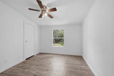 Move-in ready Hill Country home just minutes from Canyon Lake in - photo 9