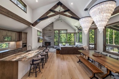 This spectacular 6-bedroom, 6-bathroom mountain modern residence - photo 1