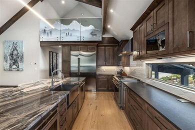This spectacular 6-bedroom, 6-bathroom mountain modern residence - photo 4