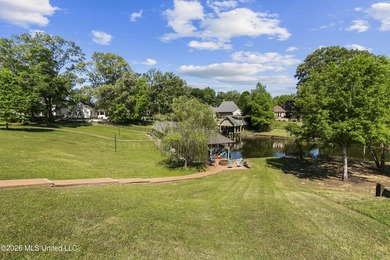 Waterfront home on a large lot in Lake Caroline, complete with a - photo 27