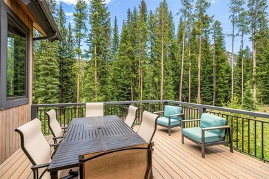 This spectacular 6-bedroom, 6-bathroom mountain modern residence - photo 7