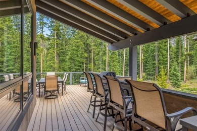 This spectacular 6-bedroom, 6-bathroom mountain modern residence - photo 8