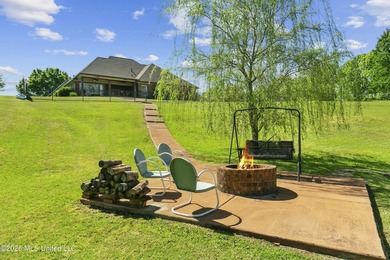 Waterfront home on a large lot in Lake Caroline, complete with a - photo 29
