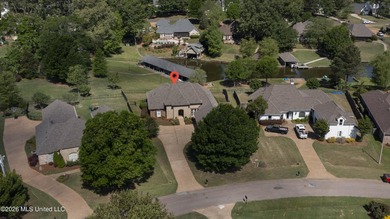 Waterfront home on a large lot in Lake Caroline, complete with a - photo 33