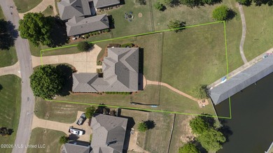 Waterfront home on a large lot in Lake Caroline, complete with a - photo 34