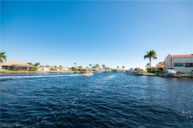 Caloosahatchee River Condo For Sale in Cape Coral Florida