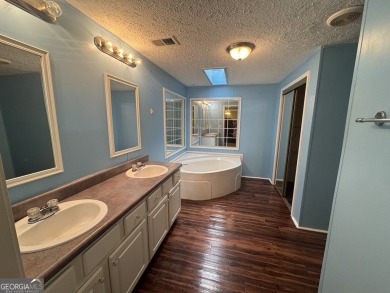 CALLING ALL INVESTORS, cash buyers make an appointment today to