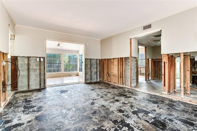 STEPS FROM THE BEACH AND READY FOR YOUR VISION. Rare opportunity - photo 17