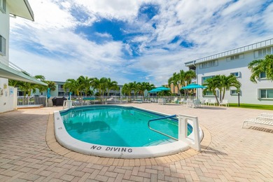 INTRACOASTAL VIEWS!! This adorable, newly remodeled, 2 bedroom - photo 25