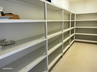 Click our 3D TOUR link! Great price on this versatile property